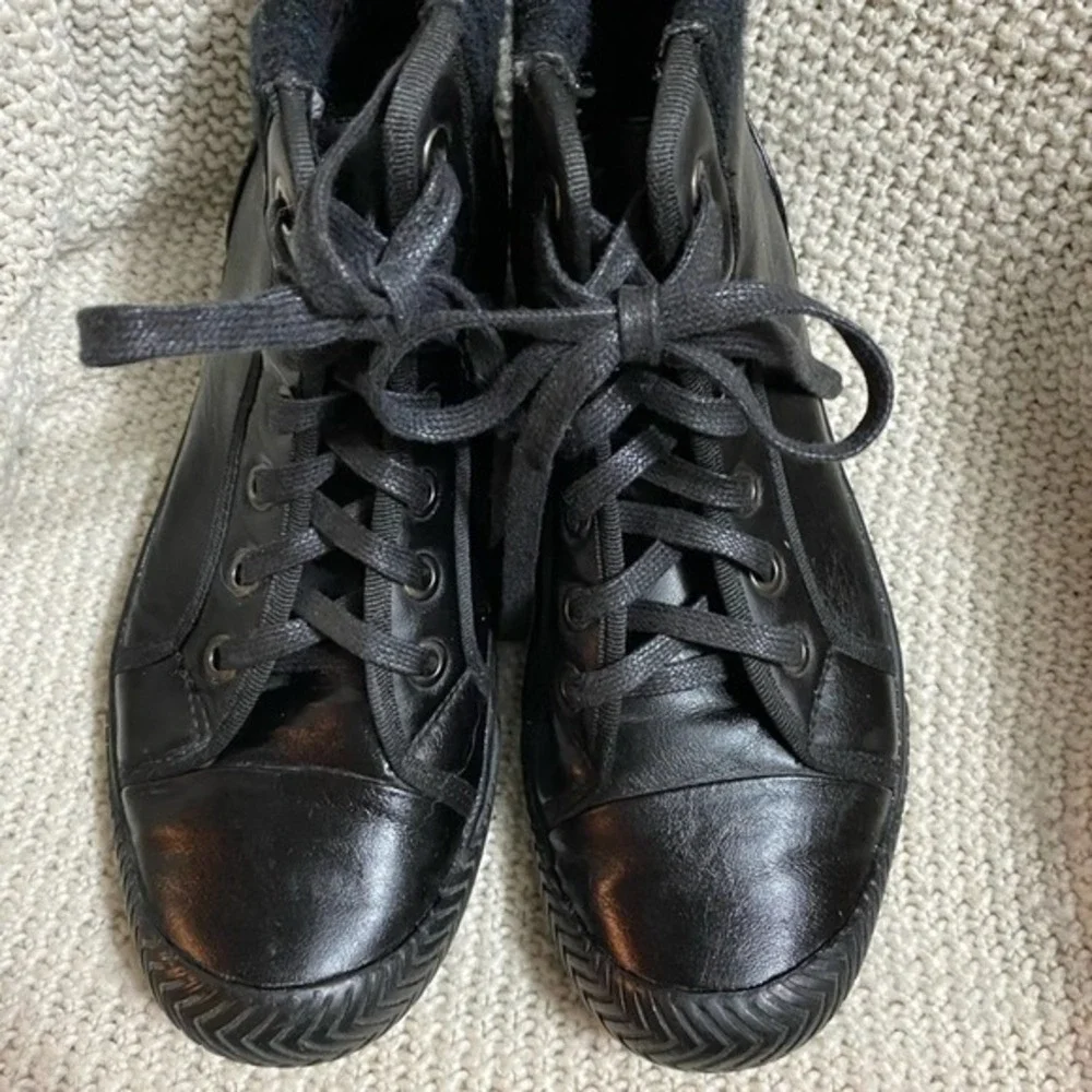 Helix‎ Boots, Size 8